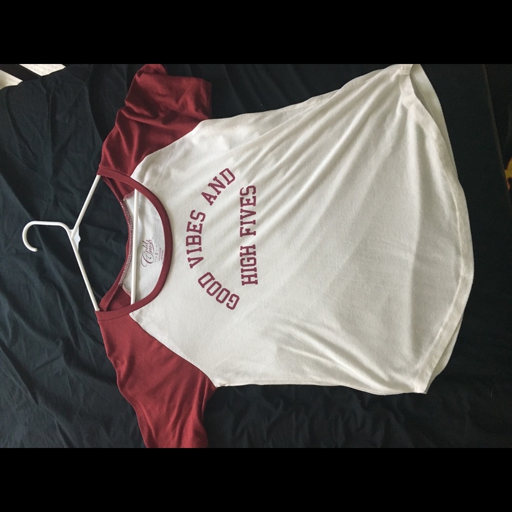 “GOOD VIBES AND HIGH FIVES” Tee
